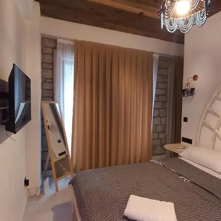 Hotel Blue Rain